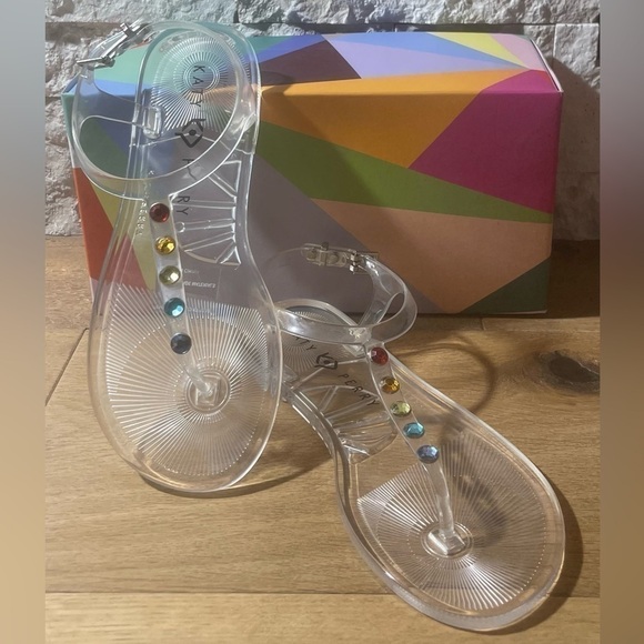 KATY PERRY THE GELI STUD CLEAR DIAMOND SANDALS  SIZE 6 COLOR CLEAR DIAMOND  NWT - Picture 2 of 5